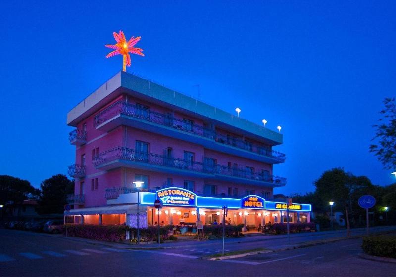 Hotel Di Giovanni Bibione Zewnętrze zdjęcie